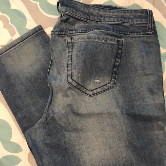 Torrid Distressed Jeans Size 18 - Picture 2 of 12